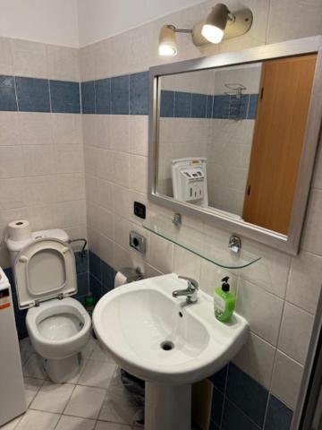 Vitkova Duplex With Terrace Near Florenc Apartament *