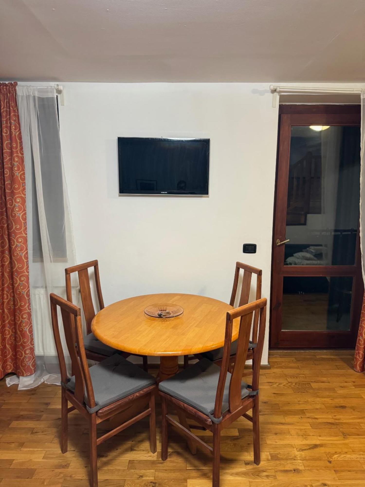 Vitkova Duplex With Terrace Near Florenc Apartament Praga