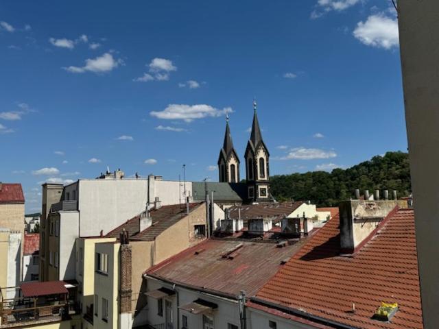 Vitkova Duplex With Terrace Near Florenc Apartmán